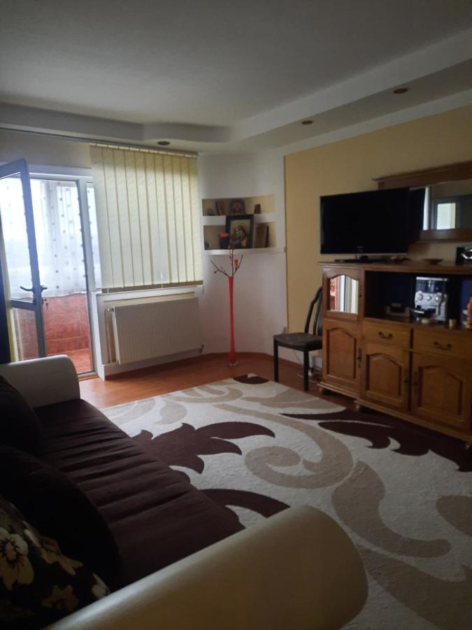 Apartament Onesti Exterior photo